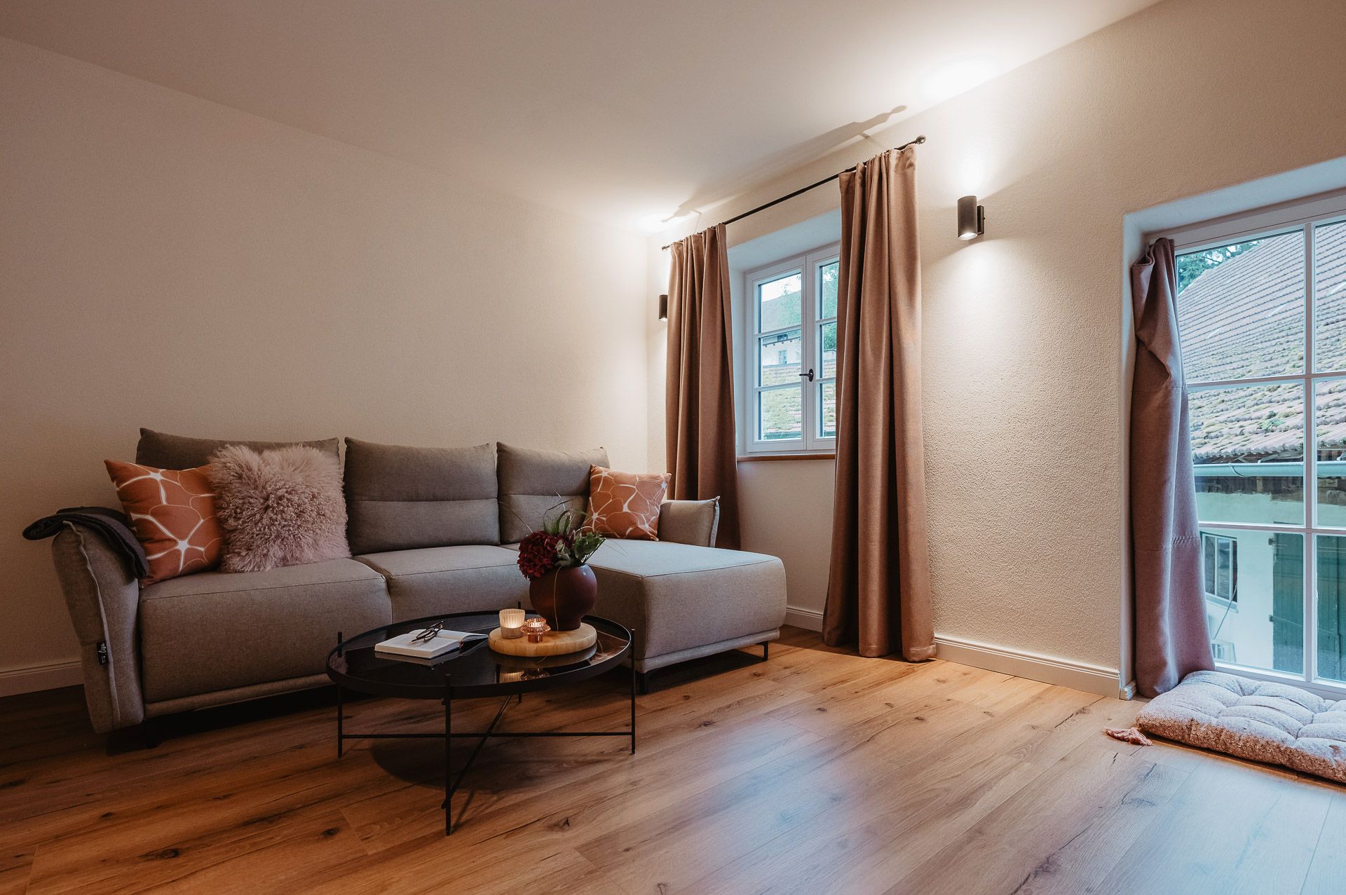 Wohnbereich mit Schlafcouch